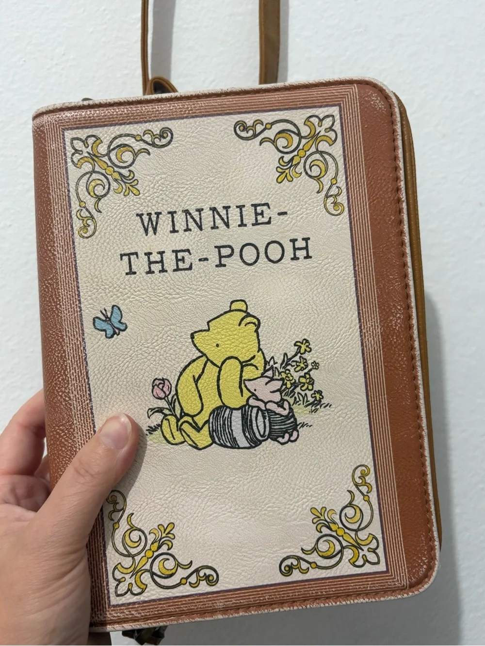 Disney Loungefly Winnie-the-Pooh Illustrated Cream and Tan Crossbody Bag